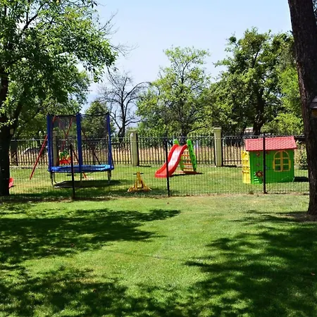 Forest Vila